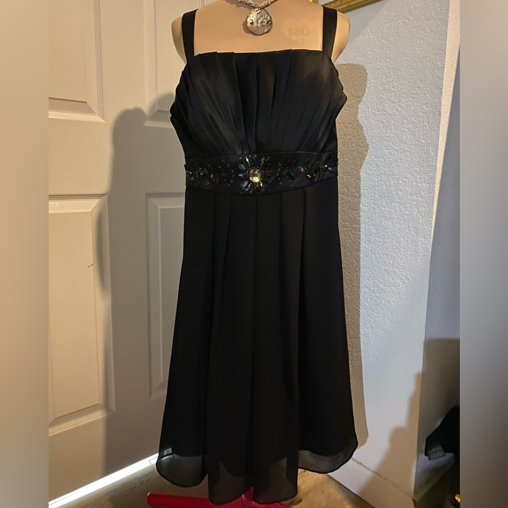 Elegant Black Evening Dress